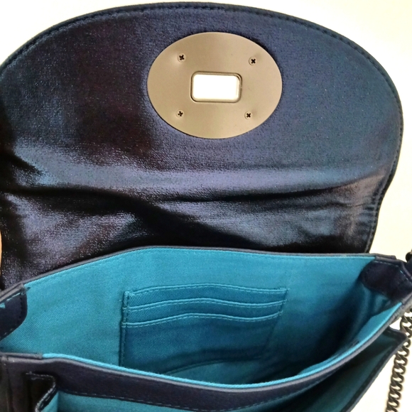 Emma Fox Crossbody - Picture 5 of 5